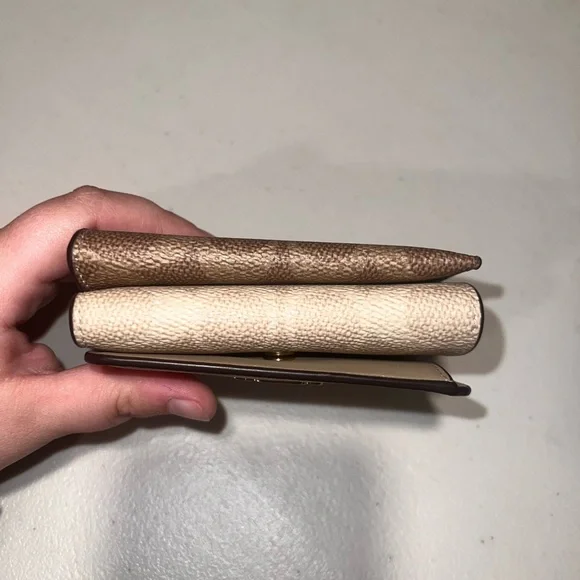 Coach Wallet - Picture 4 of 9